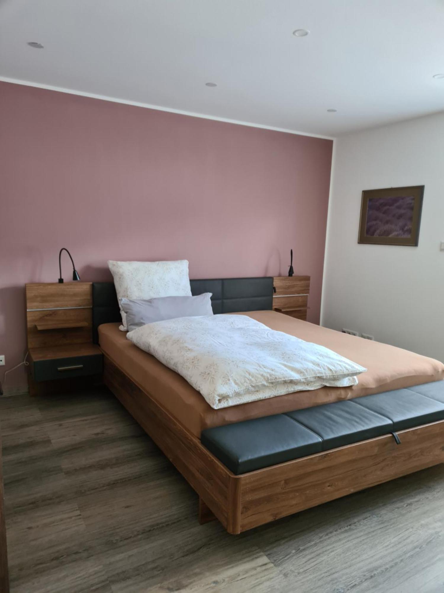Ferienwohnung Burgblick Pelm Exterior foto